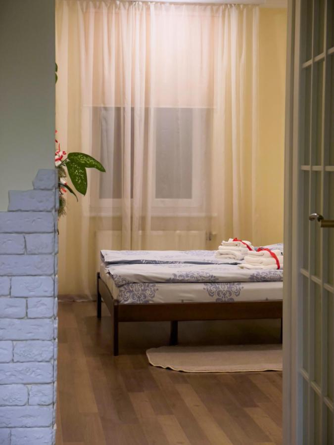 Homey Apartment On Vicheva Str. 利沃夫 外观 照片